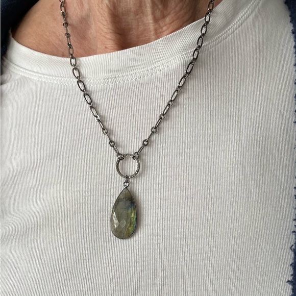 Labradorite pendant necklace. 17” - Picture 2 of 2
